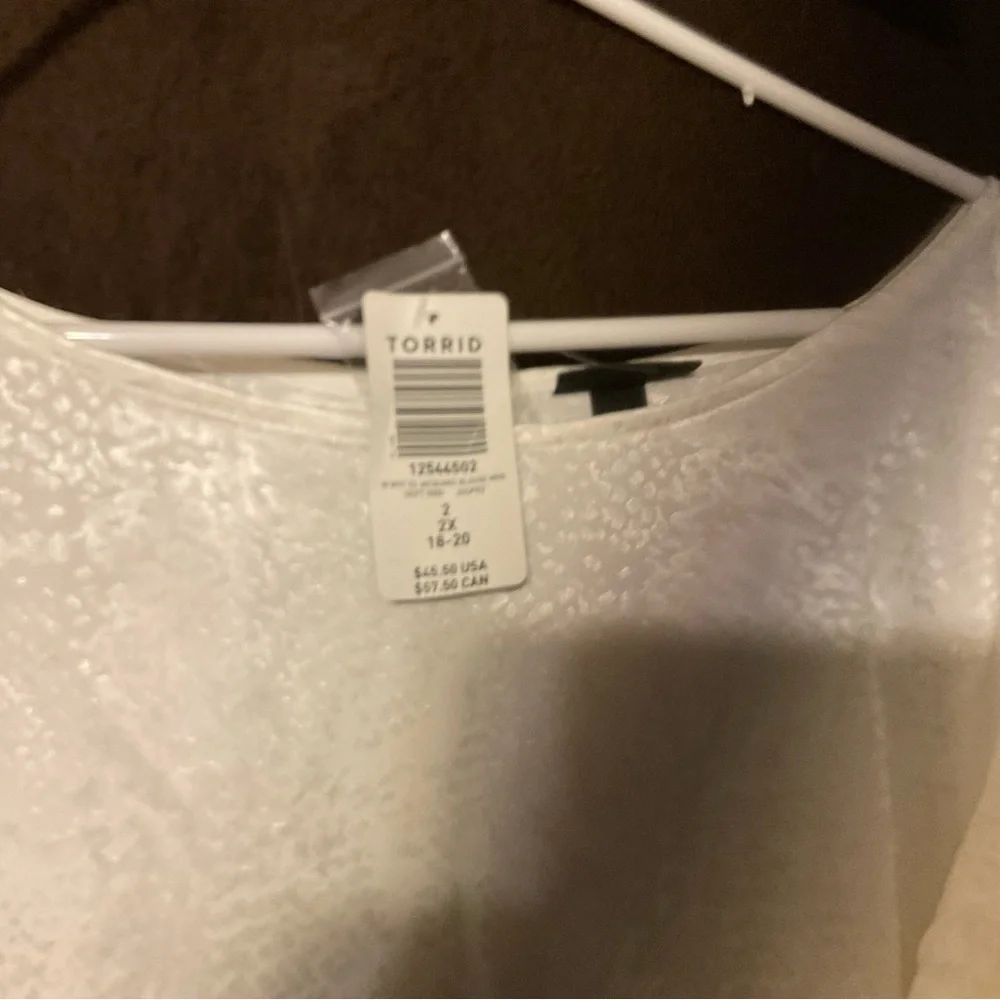 Torrid blouse - Picture 3 of 3